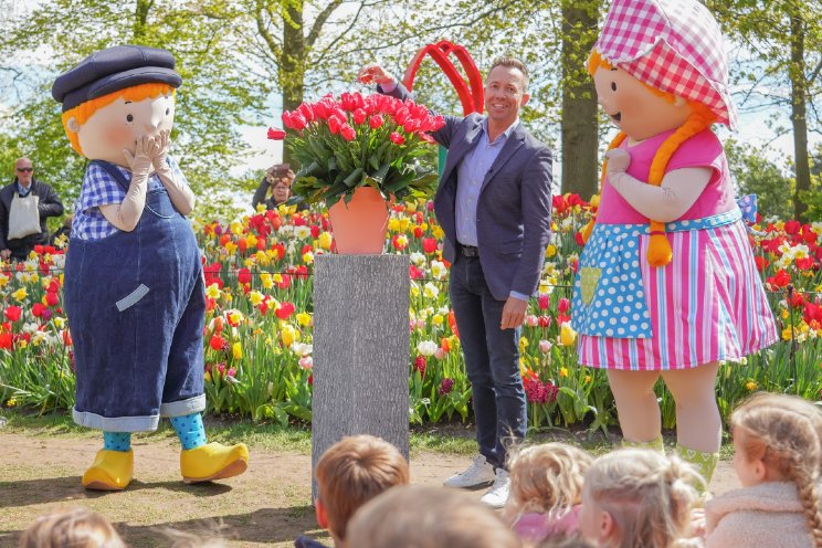 Fien & Teun dopen eigen tulp op Keukenhof