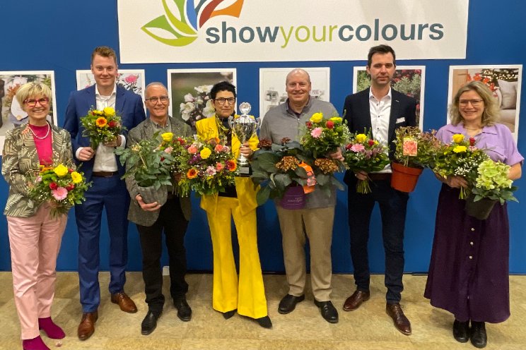 Show Your Colours Award gaat naar Roses Forever Show Your Colours Award gaat naar Roses Forever
