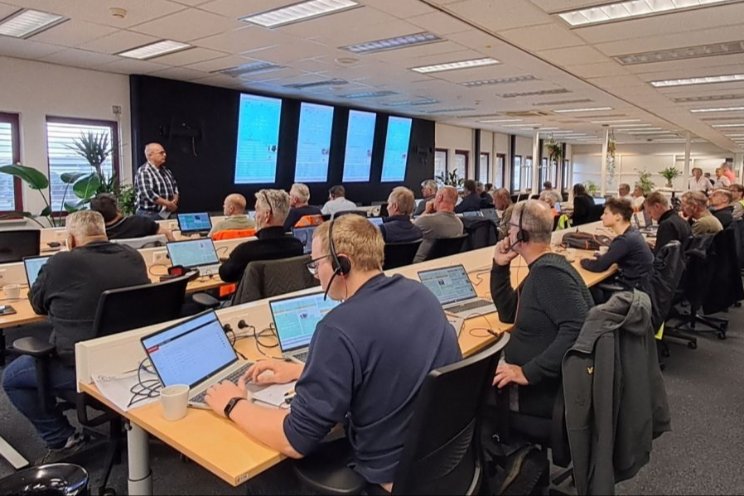 Nieuwe werkplek voor inkopers RFH Aalsmeer Nieuwe werkplek voor inkopers RFH Aalsmeer